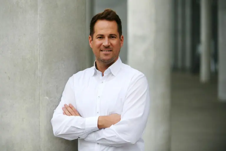 Portrait Tobias Arndt